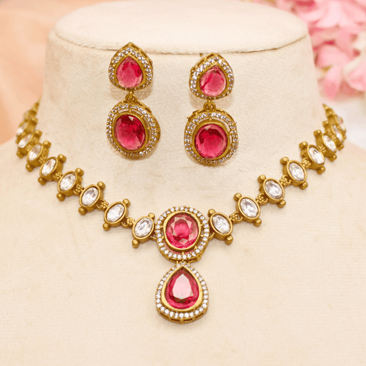 VICTORIAN NECKLACE RUBY RED AND DIAMOND LOOK