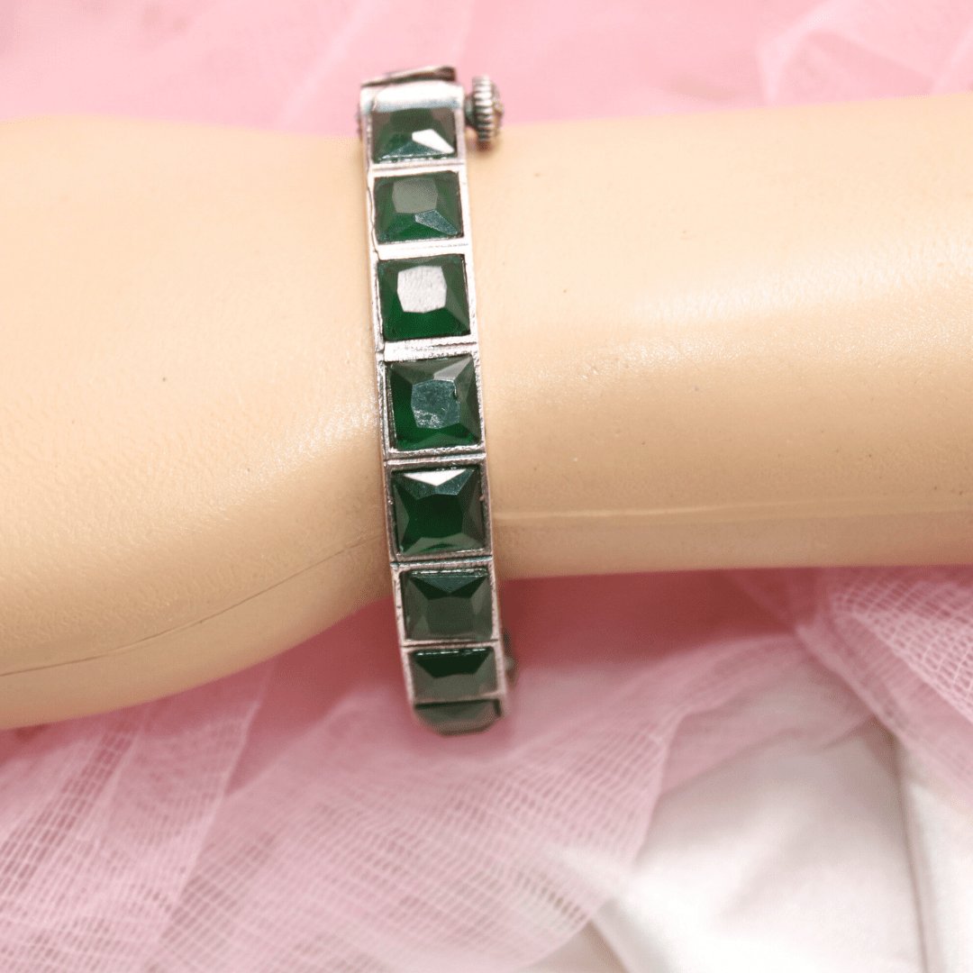 VINTAGE LOOK NAGINA KADA-green( Set of 2 bangles)