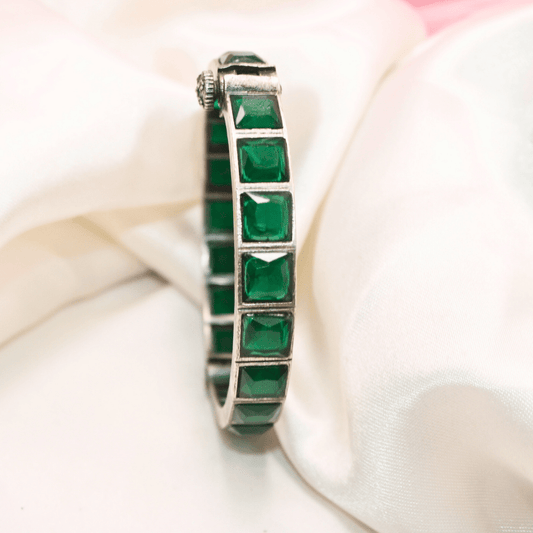 VINTAGE LOOK NAGINA KADA - green( Set of 2 bangles)