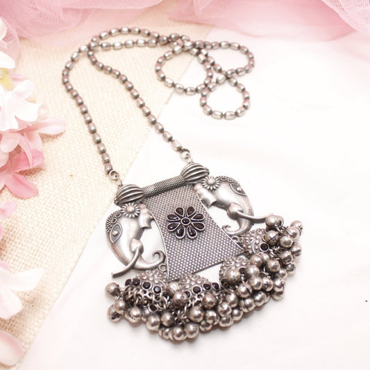 VINTAGE LOOK SILVER REPLICA EKDANTAYA PENDANT - BLACK