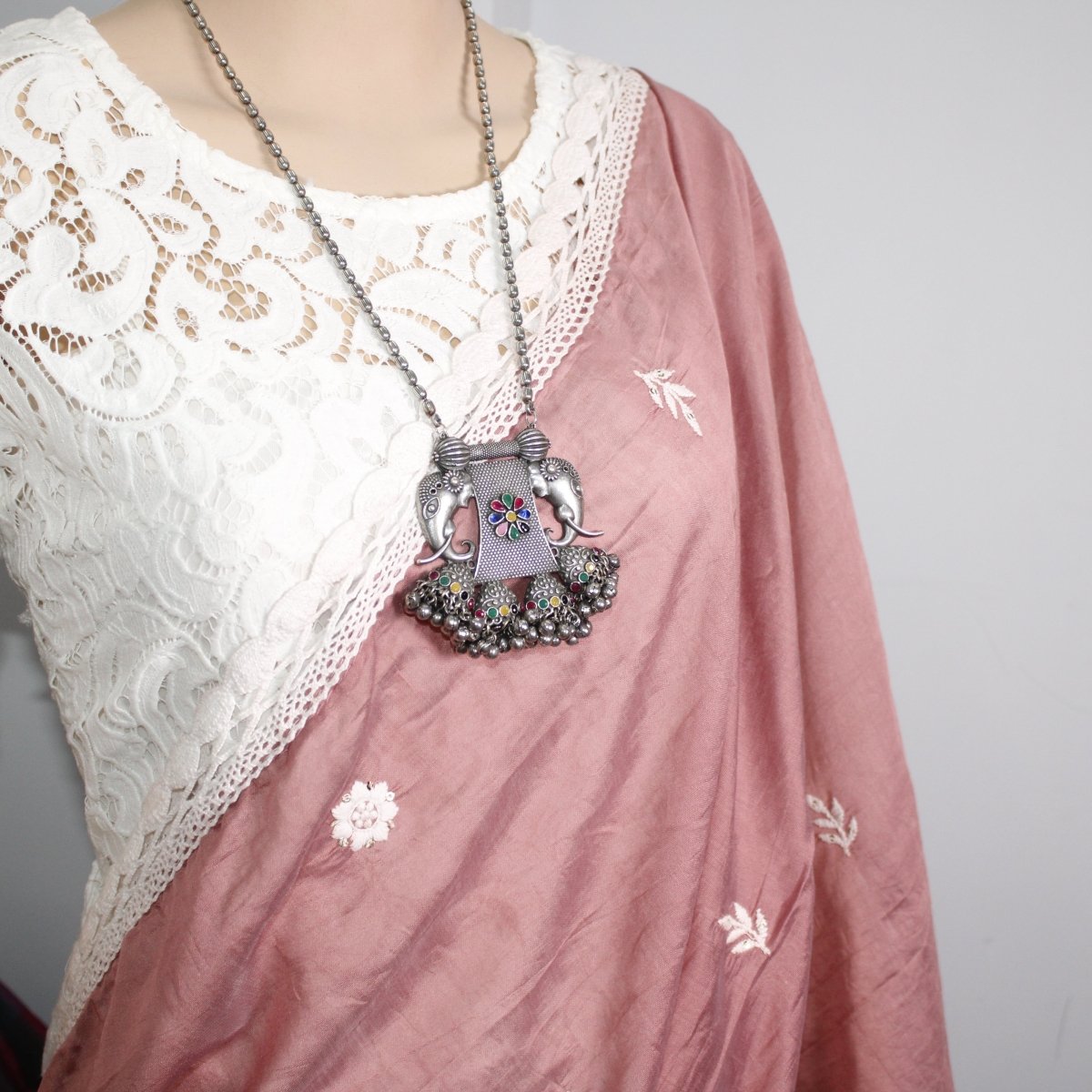 VINTAGE LOOK SILVER REPLICA EKDANTAYA PENDANT - MULTICOLOUR