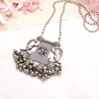 VINTAGE LOOK SILVER REPLICA EKDANTAYA PENDANT - MULTICOLOUR