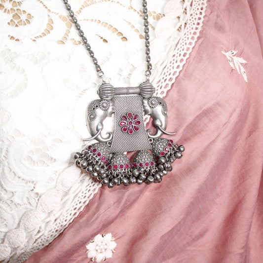 VINTAGE LOOK SILVER REPLICA EKDANTAYA PENDANT - RED