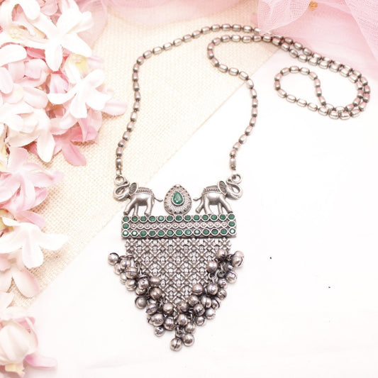 VINTAGE LOOK SILVER REPLICA ELEPHANT PAIR PENDANT-GREEN