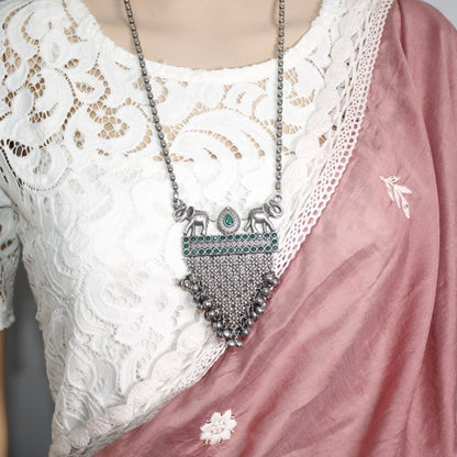 VINTAGE LOOK SILVER REPLICA ELEPHANT PAIR PENDANT-GREEN