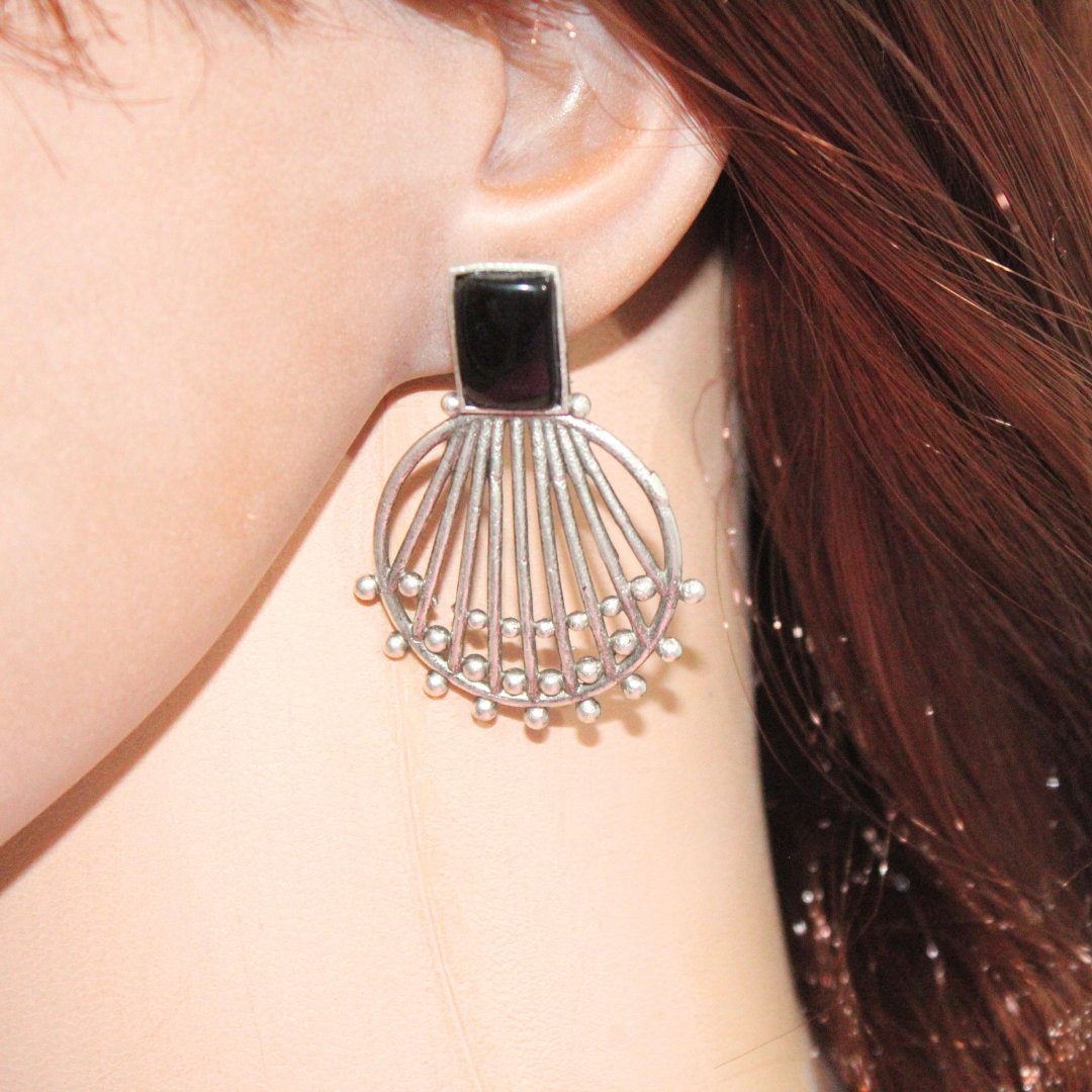 ZIVA MONALISA STONE EARRING - BLACK