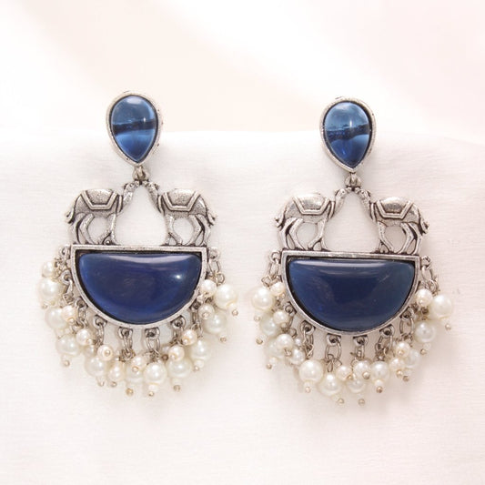 CAMEL PAIR DANGLER - BLUE