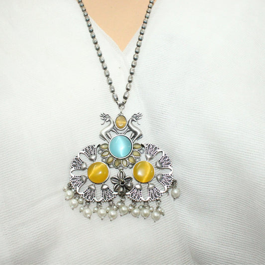 DEER PAIR NECKLACE SET - YELLOW