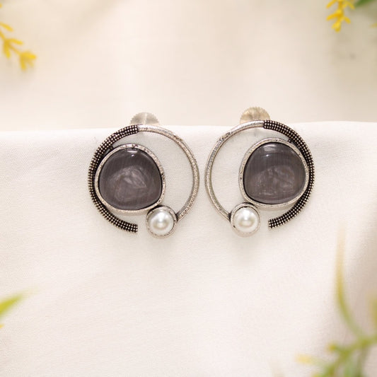 MONALISA STONE AND PEARL ROUND EARRING - GREY
