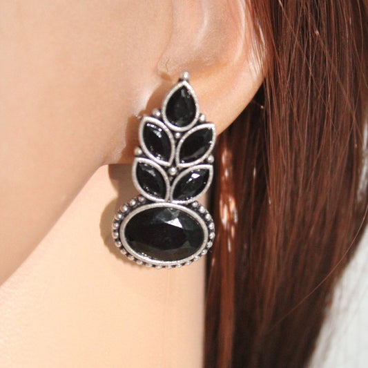 NAGINA LEAF STUD - BLACK