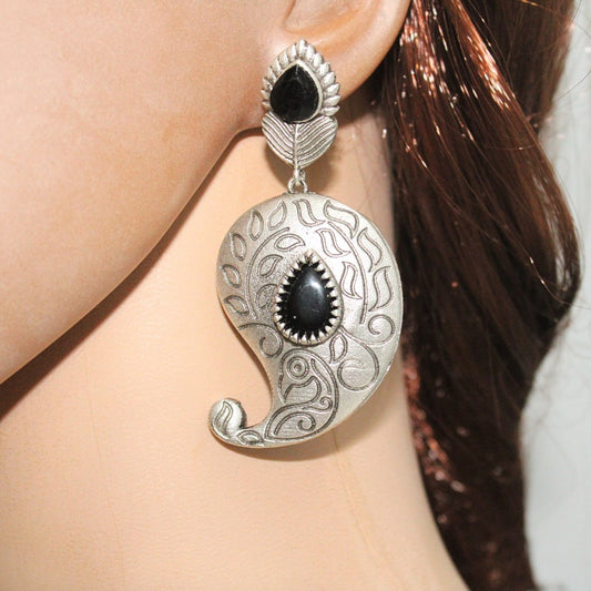 SILVER LOOK ALIKE KUNJ KALI EARRING - BLACK